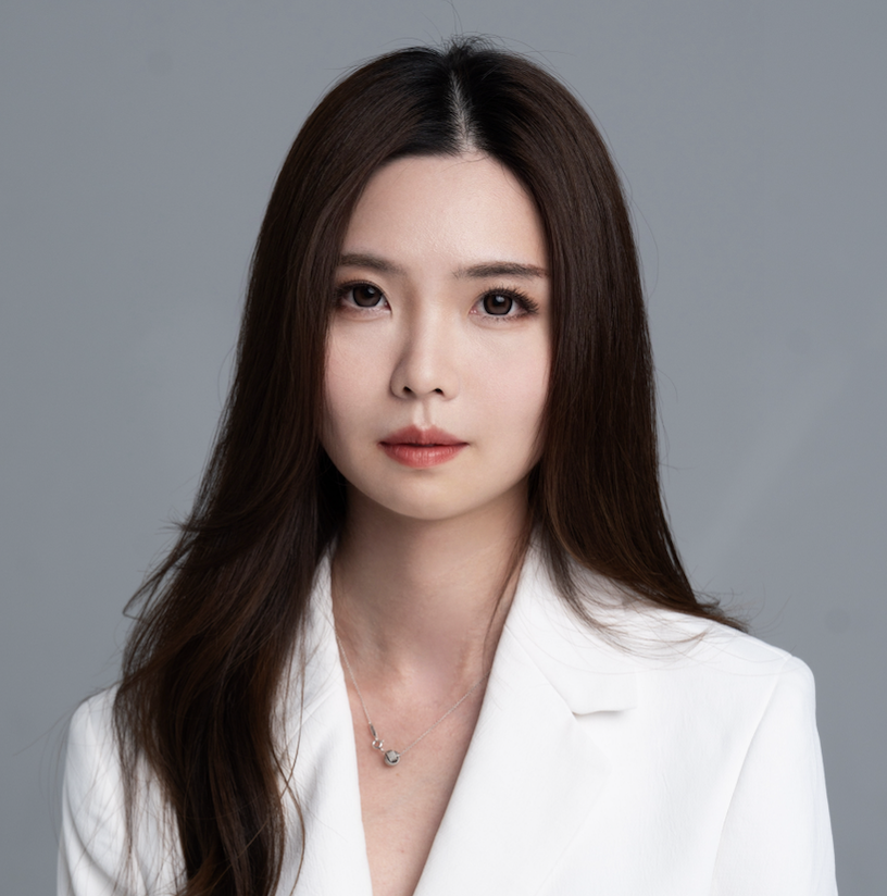 Samantha Tan portrait